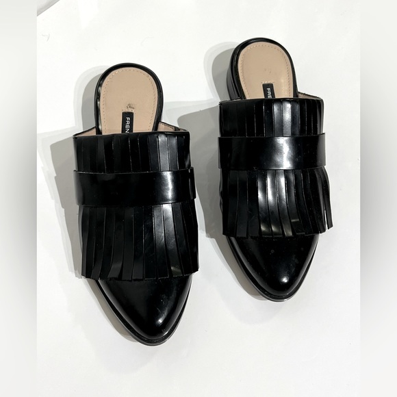 French Connection Shoes - French Connection Lorissa  Point-toe Kilt Slip on Sandals in Black Size 5.5